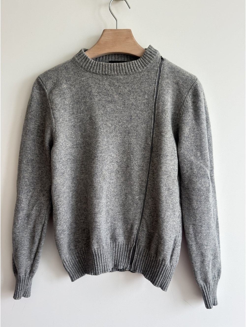 A.P.C. 100% Wool Zip Detail Sweater Gray Made in Italy Tagged L Fits Like Small